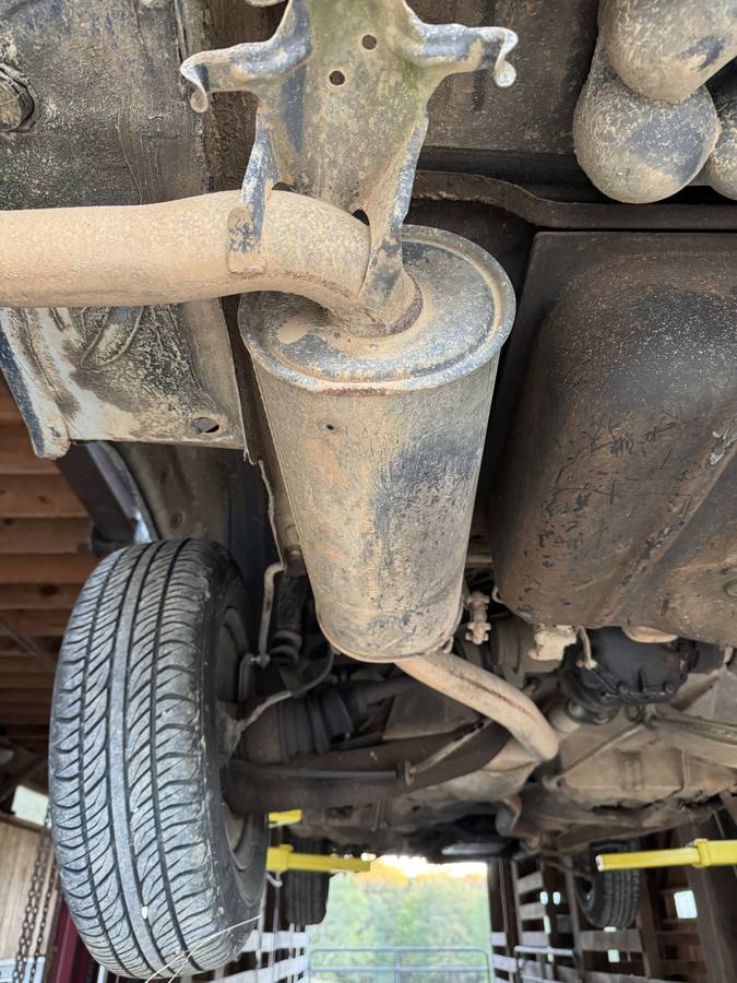 Mercedes-300td-diesel-1984-blue-15