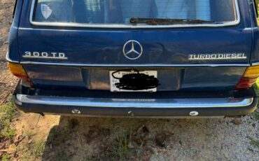 Mercedes-300td-diesel-1984-blue-3