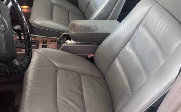 Mercedes-560-sel-1990-1