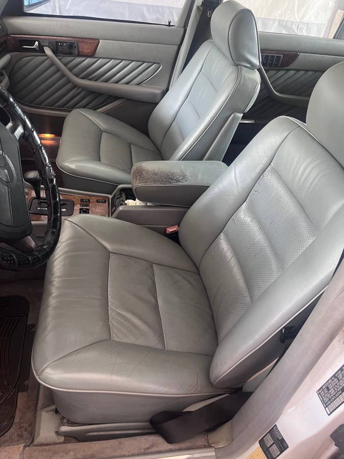 Mercedes-560-sel-1990-1