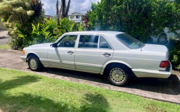 Mercedes-560-sel-1990
