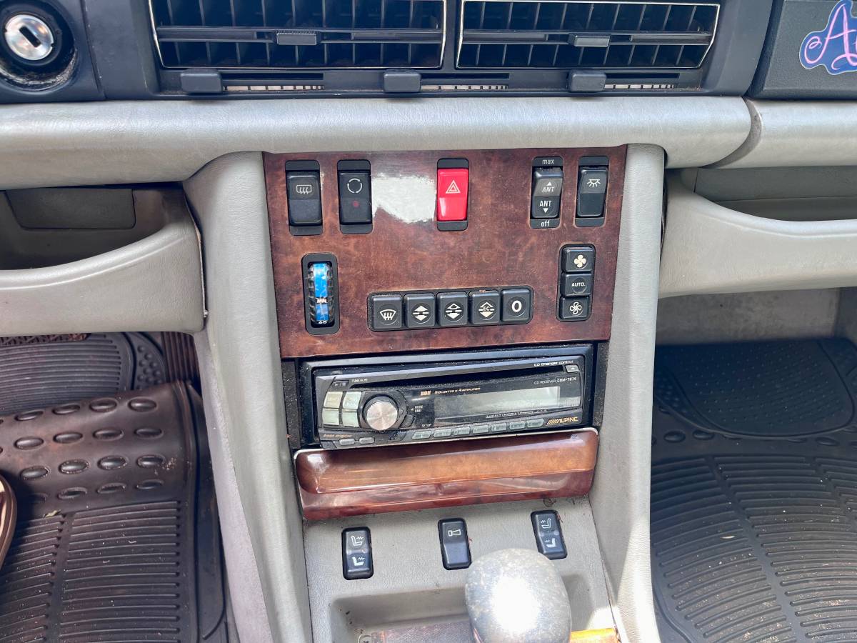 Mercedes-560-sel-1990-5