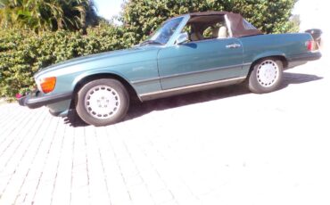 Mercedes-560-sl-1988-green-2