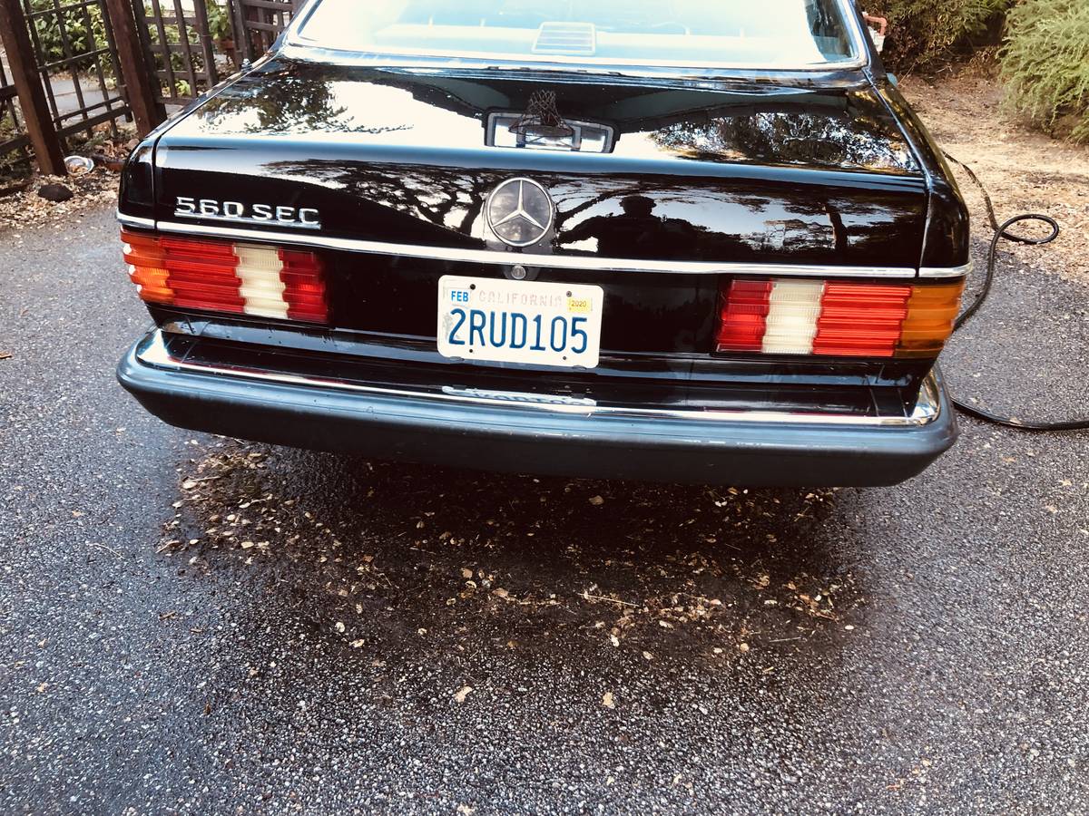 Mercedes-560sec-1990-black-7