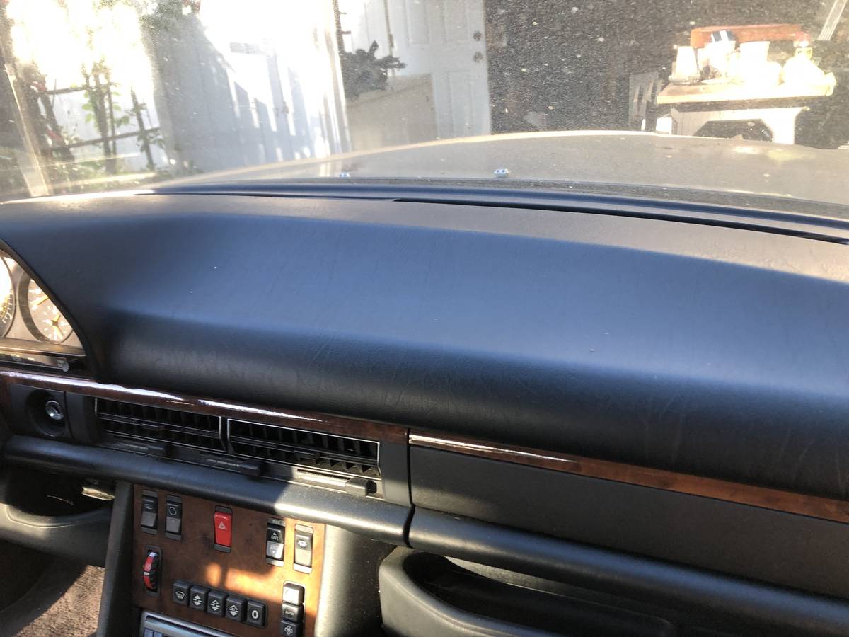 Mercedes-560sec-1990-black-9