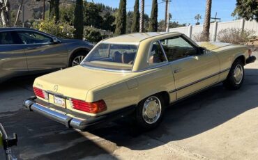 Mercedes-750sl-1977-yellow-1