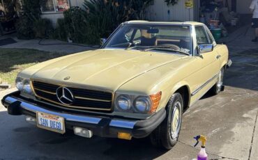 Mercedes-750sl-1977-yellow