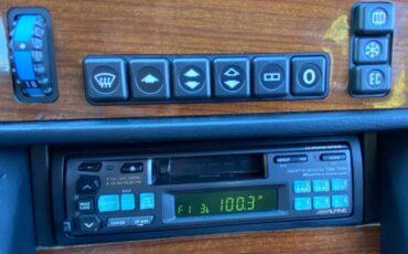 Mercedes-benz-190-class-190-e-2-1986-21