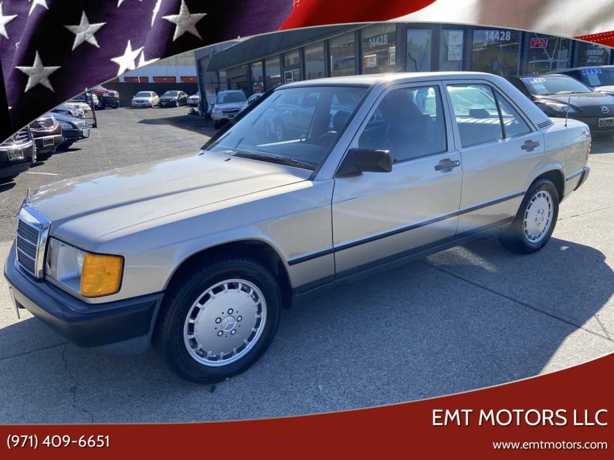 Mercedes-benz-190-class-190-e-2-1986