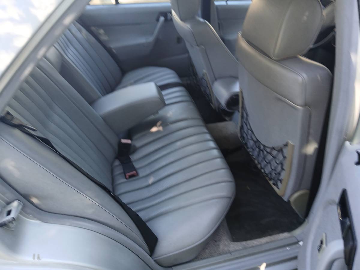 Mercedes-benz-190-series-1992-2