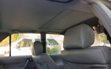 Mercedes-benz-190-series-1992-4