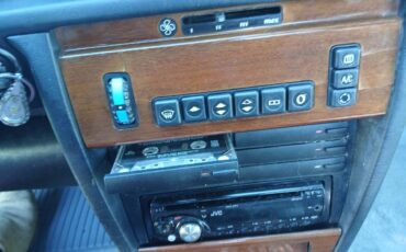 Mercedes-benz-190-series-1992-7