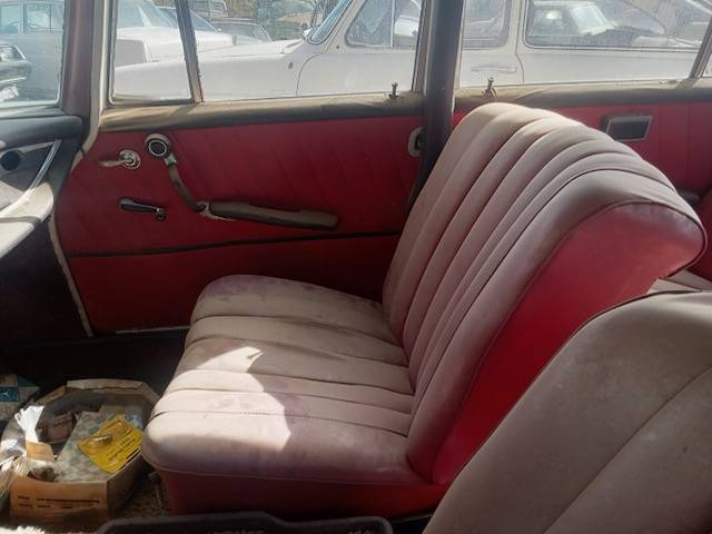 Mercedes-benz-190c-1962-2
