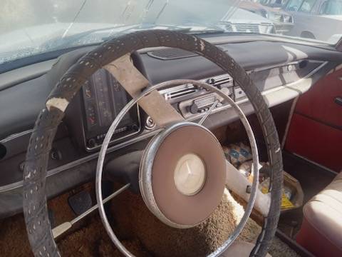 Mercedes-benz-190c-1962-3