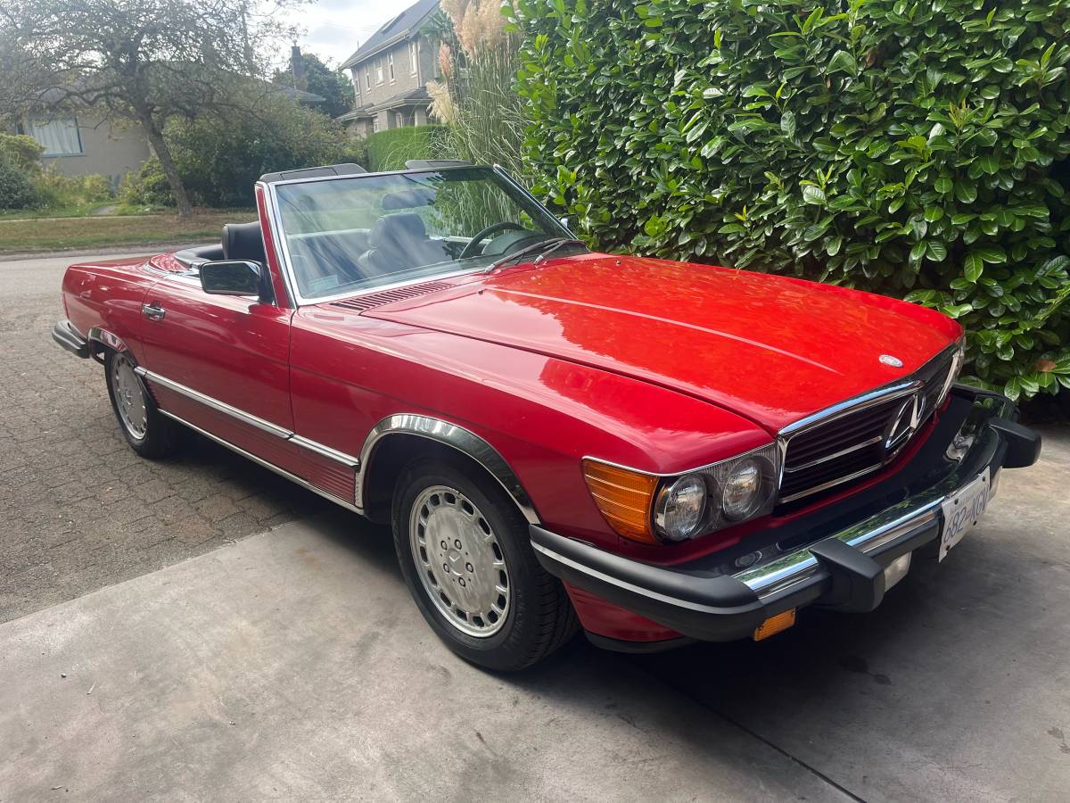 Mercedes-benz-1987-red-1