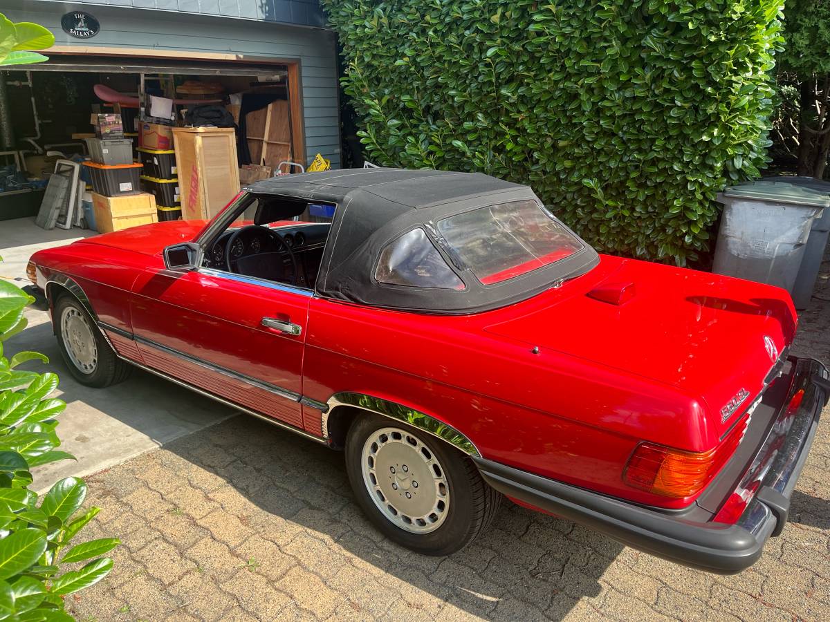 Mercedes-benz-1987-red-5