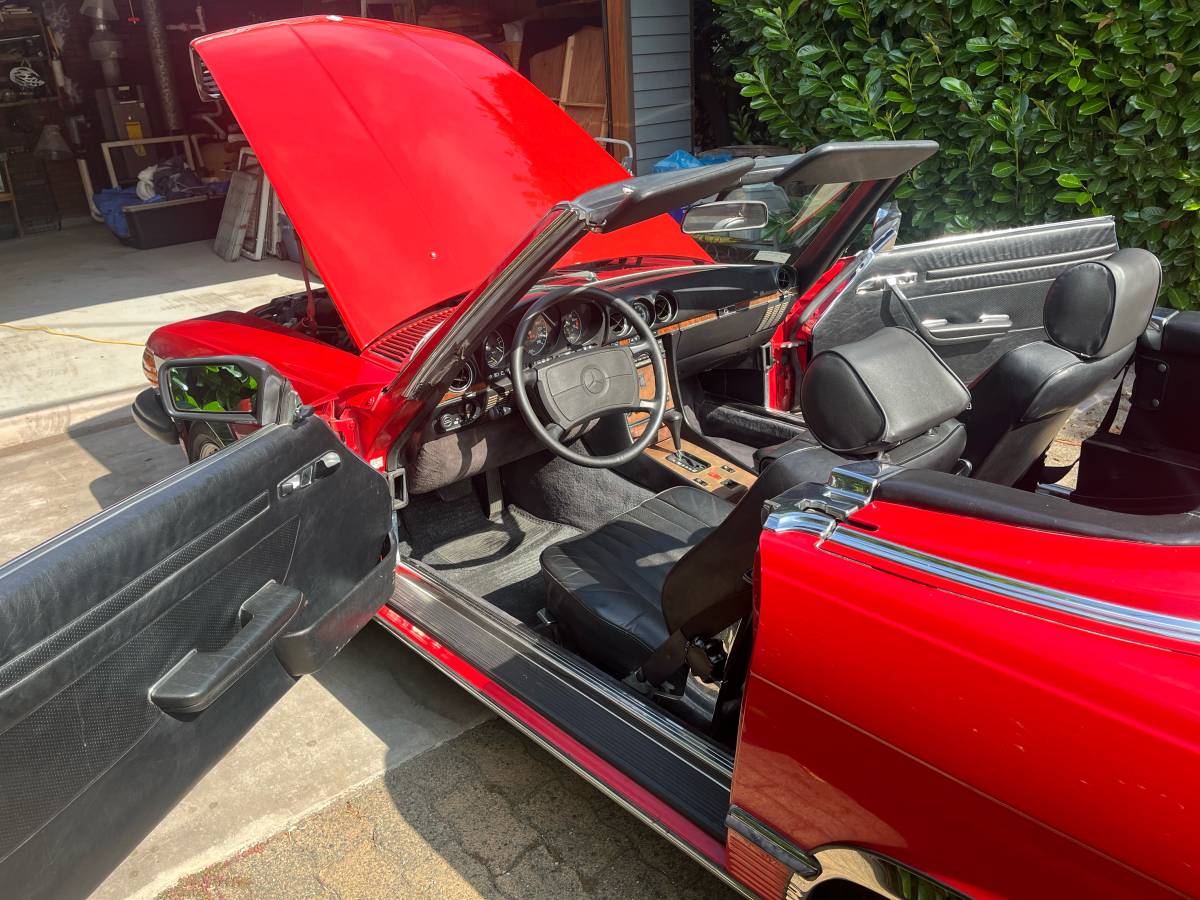 Mercedes-benz-1987-red-9
