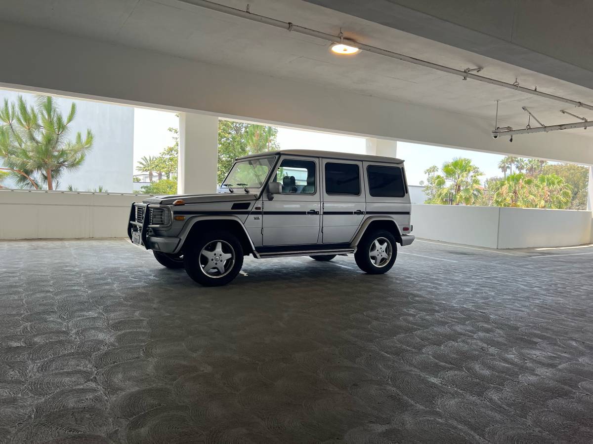 Mercedes-benz-1993-silver-9