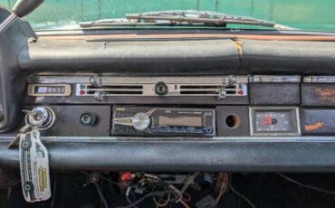 Mercedes-benz-200-classic-4d-se-1966-144