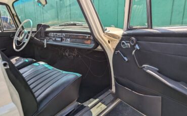Mercedes-benz-200-classic-4d-se-1966-67