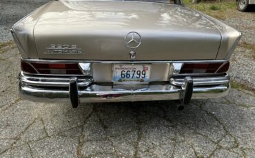 Mercedes-benz-220-1965-Gold-Beige-4