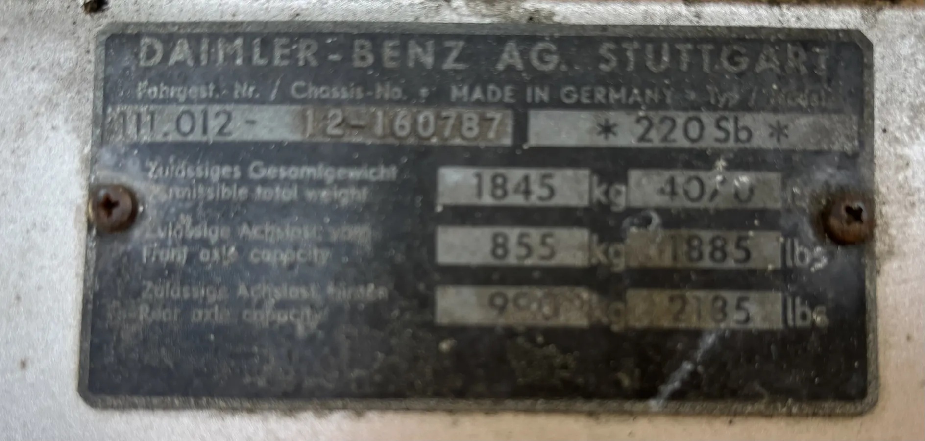 Mercedes-benz-220-1965-Gold-Beige-9