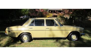 Mercedes-benz-220-1973-Maple-Yellow-Black-Leather-1