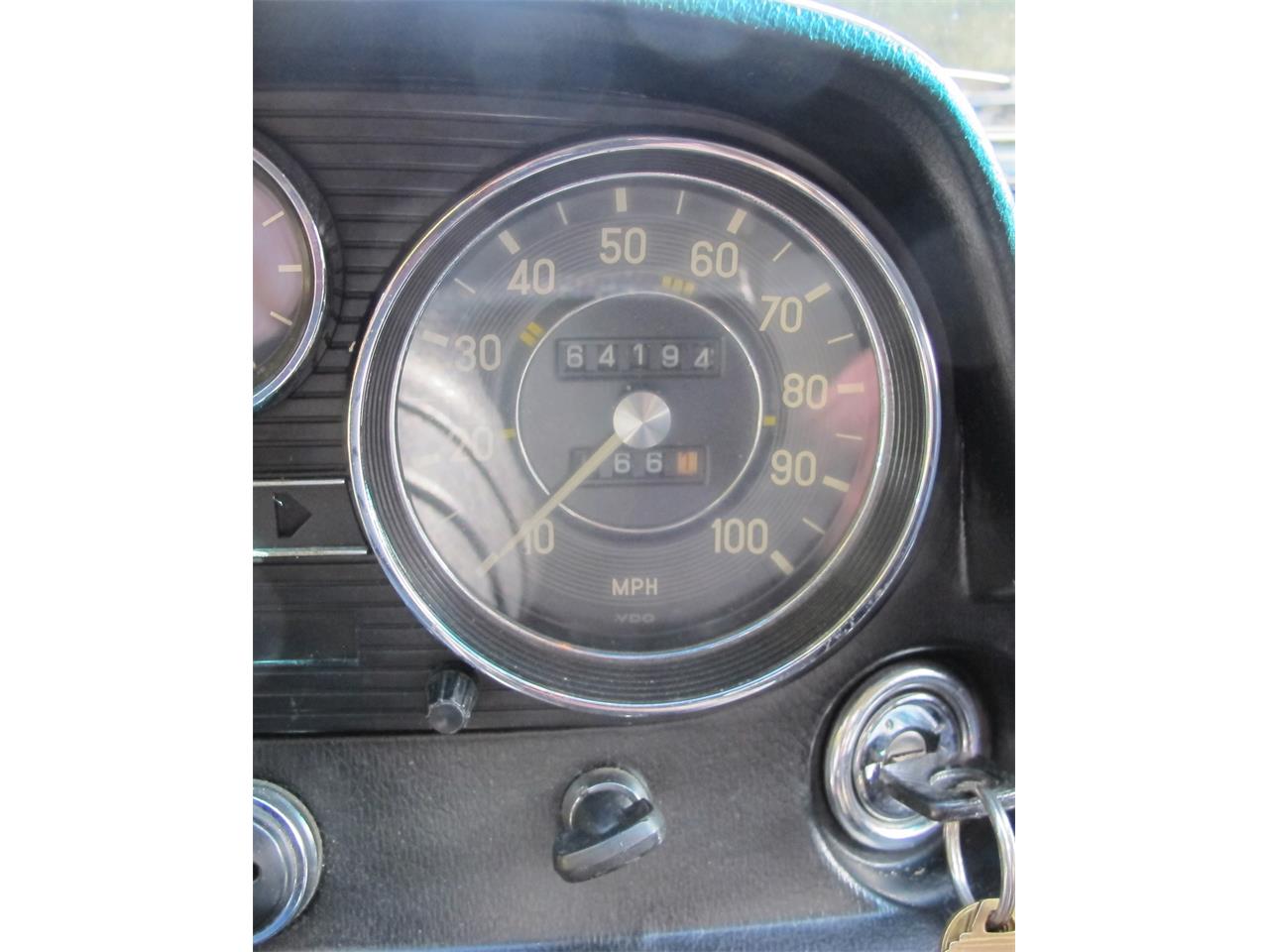 Mercedes-benz-220-1973-Maple-Yellow-Black-Leather-5