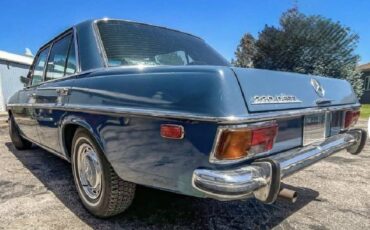 Mercedes-benz-220-d-diesel-1971