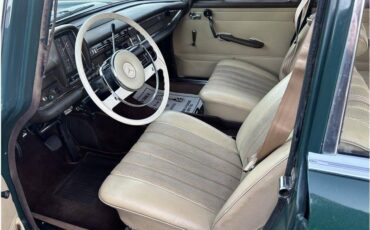 Mercedes-benz-230-1966-6