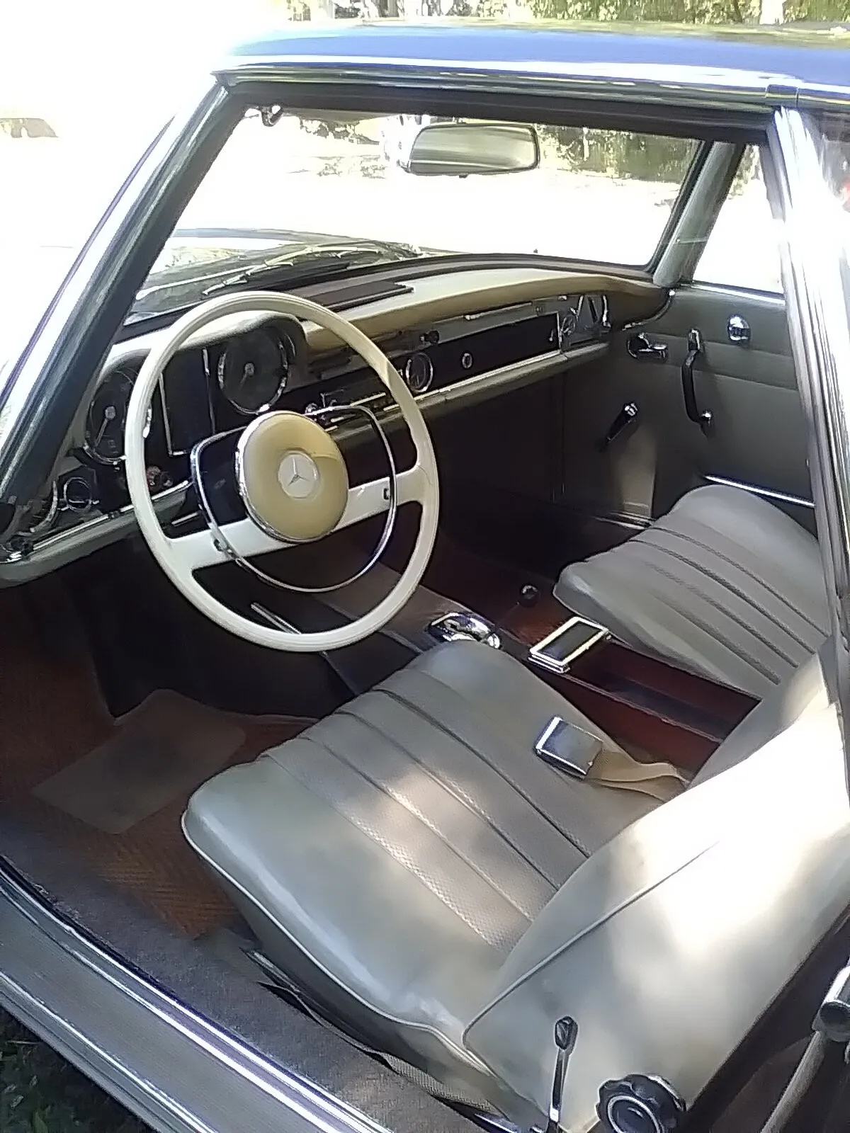 Mercedes-benz-230sl-1966-Brown-Gray-7