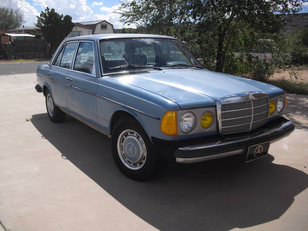 Mercedes-benz-240-d-diesel-1982-blue