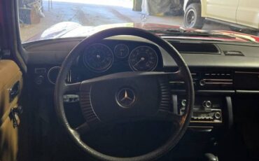 Mercedes-benz-240d-diesel-1975-red