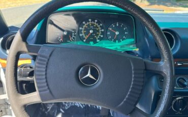 Mercedes-benz-240d-diesel-1977-white-19