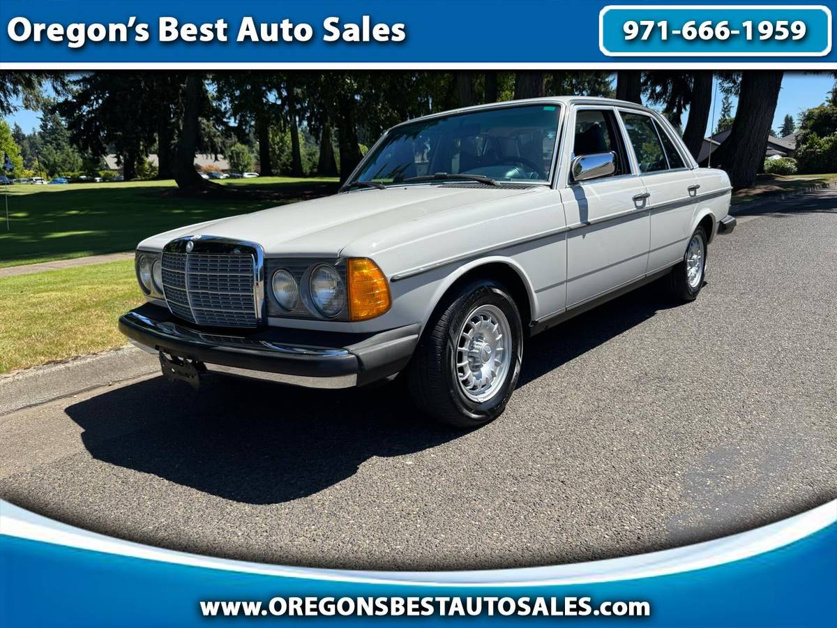 Mercedes-benz-240d-diesel-1977-white-4
