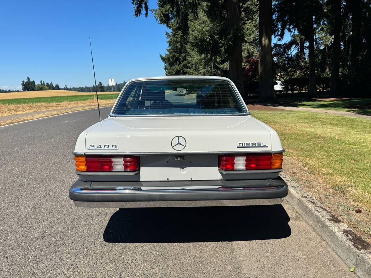 Mercedes-benz-240d-diesel-1977-white-5