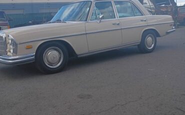 Mercedes-benz-250se-1968-custom-2