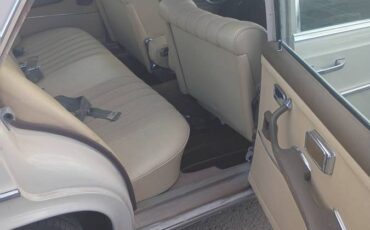 Mercedes-benz-250se-1968-custom-3