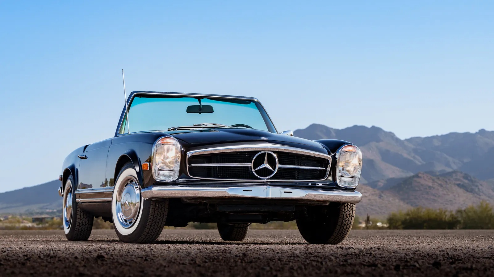Mercedes-benz-250sl-1967-Black-0000-3