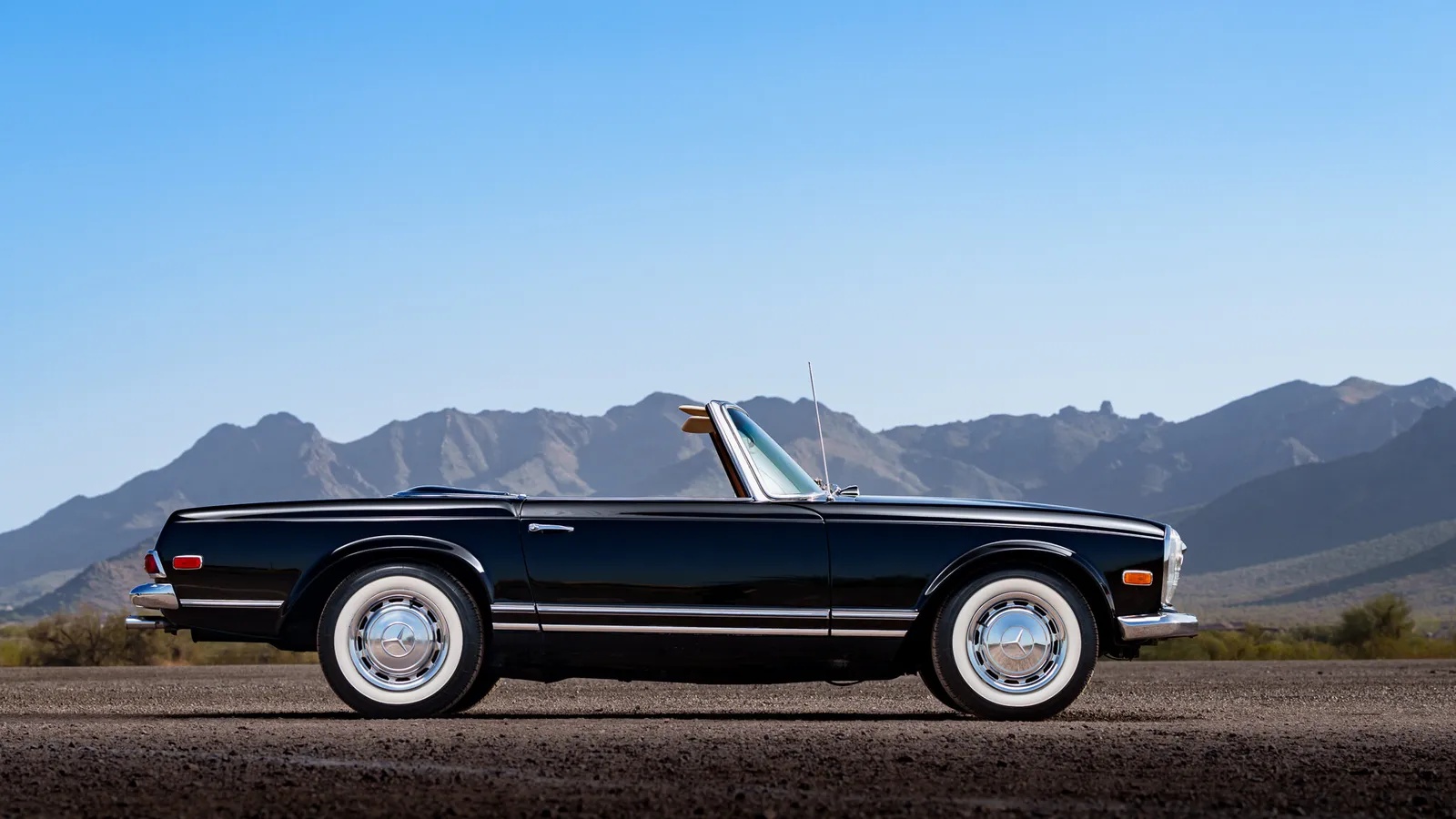 Mercedes-benz-250sl-1967-Black-0000-5