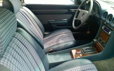 Mercedes-benz-280-sl-1980-17