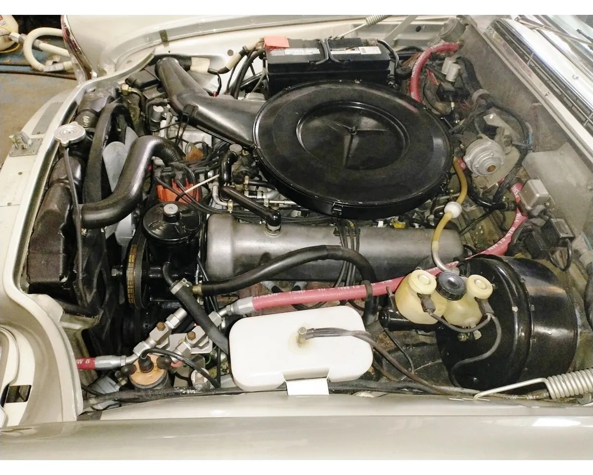 Mercedes-benz-280se-1971-Metallic-Silver-Black-Leather-17