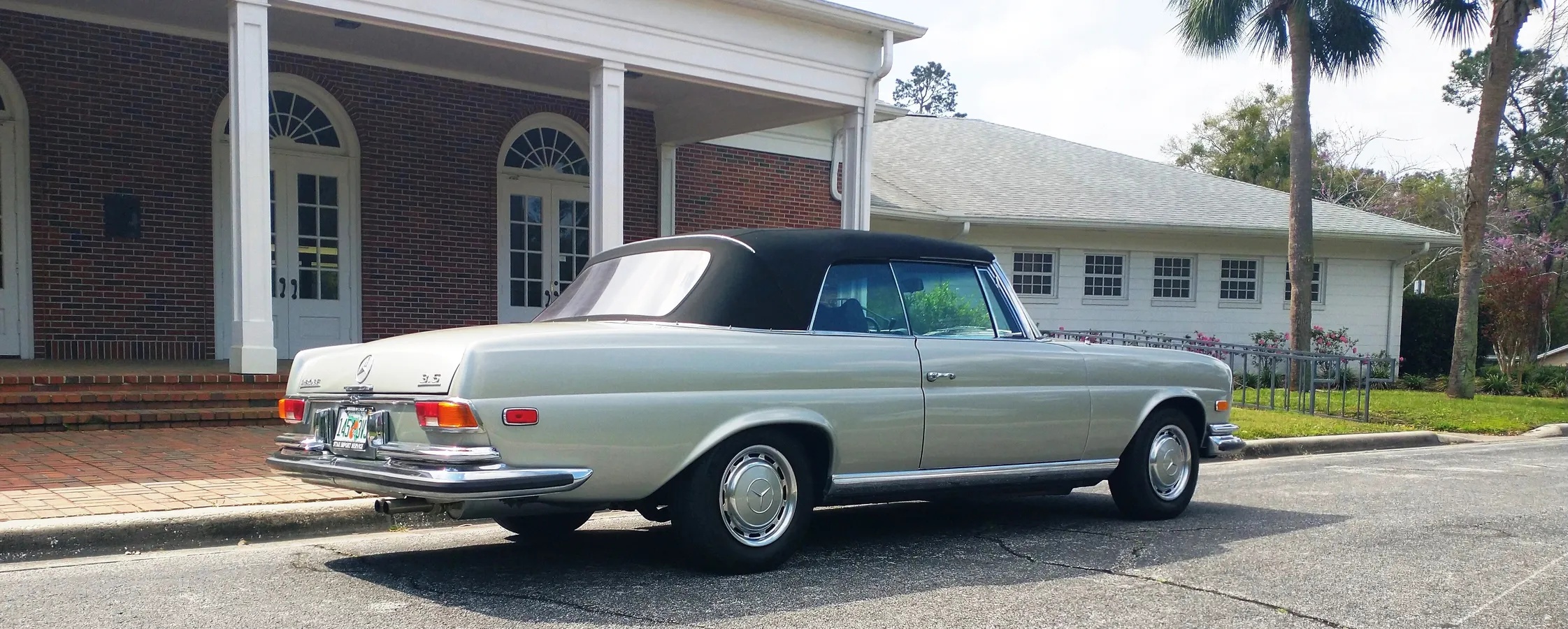 Mercedes-benz-280se-1971-Metallic-Silver-Black-Leather-2