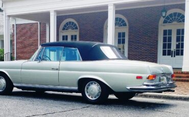 Mercedes-benz-280se-1971-Metallic-Silver-Black-Leather-4