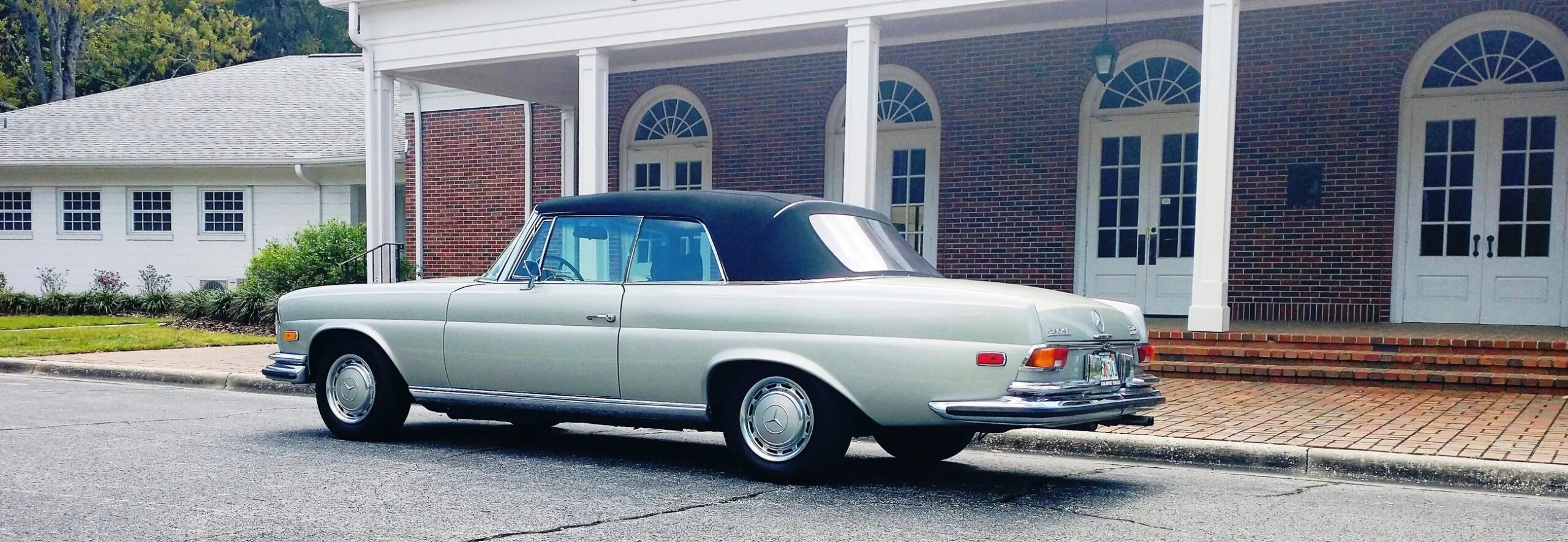 Mercedes-benz-280se-1971-Metallic-Silver-Black-Leather-4