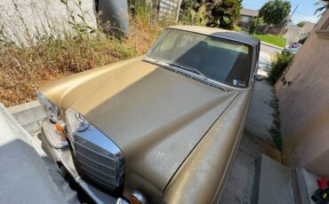 Mercedes-benz-280se-1973-2
