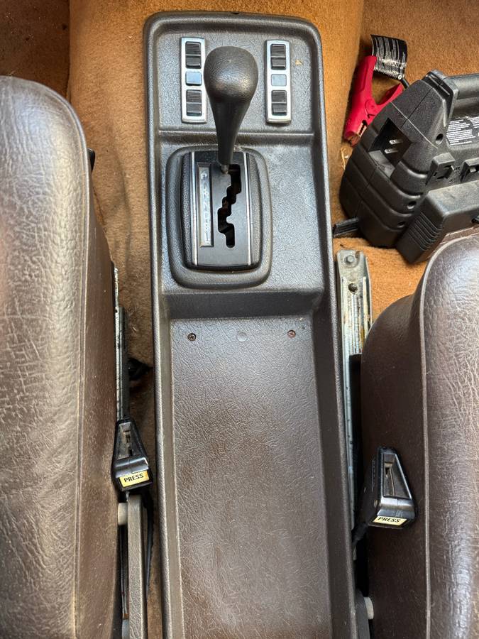 Mercedes-benz-280se-1973-23