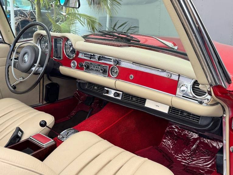 Mercedes-benz-280sl-1969-34