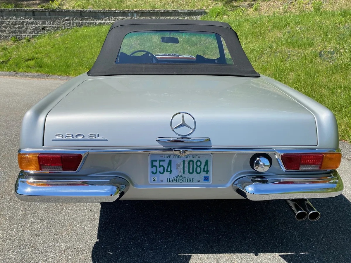 Mercedes-benz-280sl-1969-Silver-Black-Leather-1