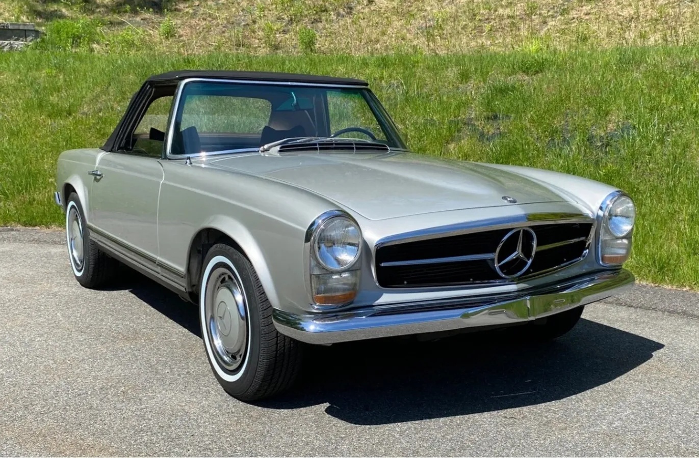 Mercedes-benz-280sl-1969-Silver-Black-Leather-11